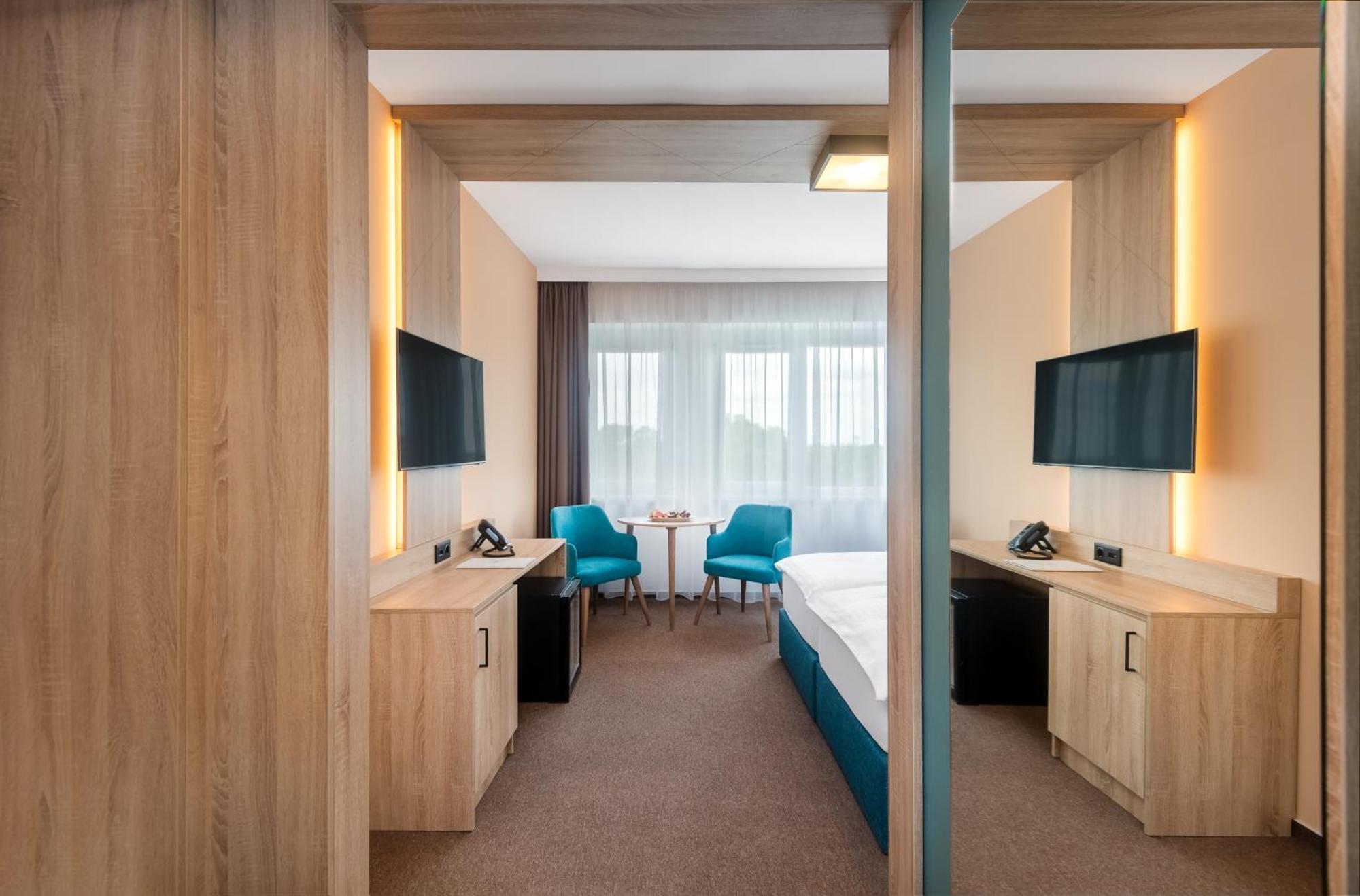 Hunguest Hotel Gyula Extérieur photo